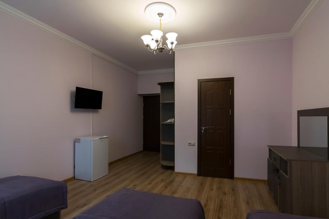 Afa Hotel & Guest House Erywań Zewnętrze zdjęcie