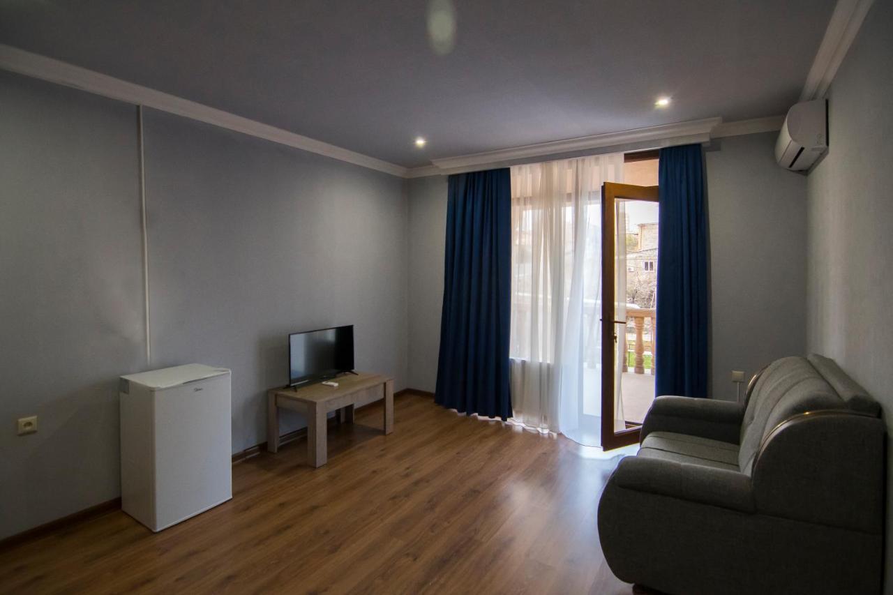Afa Hotel & Guest House Erywań Zewnętrze zdjęcie